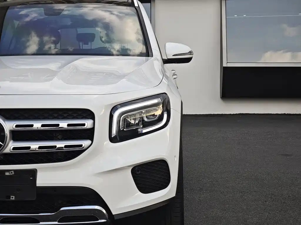 Mercedes-Benz GLB 2020 GLB 200 Fashion — Фотографии автомобиля 5