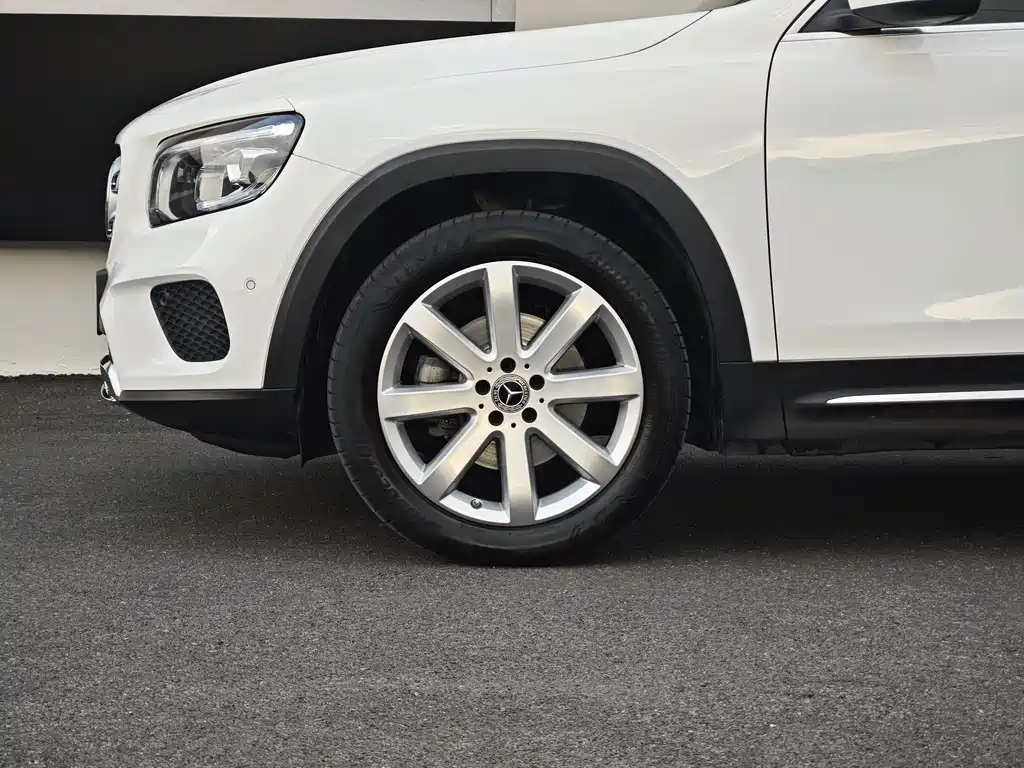 Mercedes-Benz GLB 2020 GLB 200 Fashion — Фотографии автомобиля 7