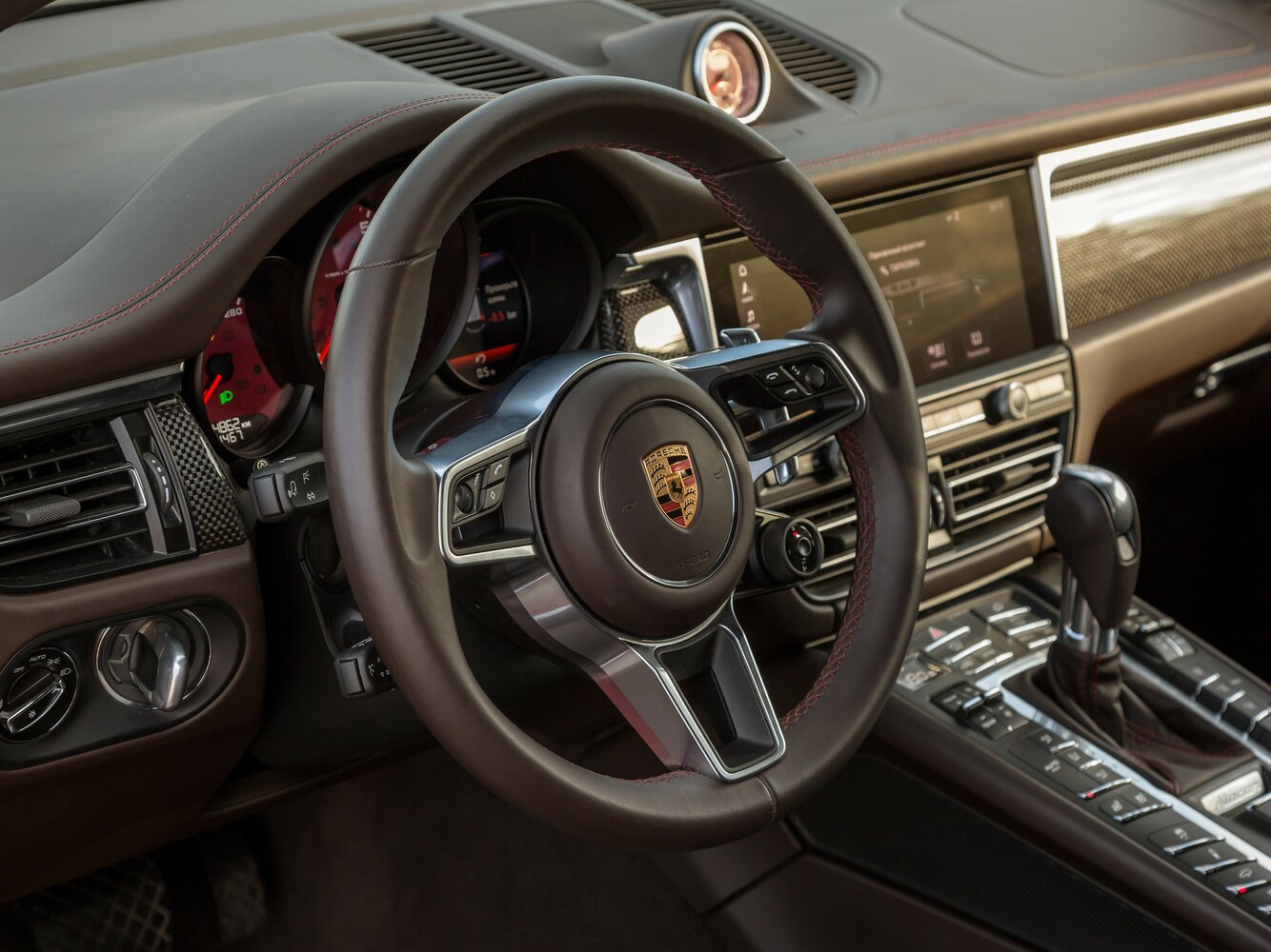Porsche Macan 2018 Macan 2.0T — Фотографии комплектации 15