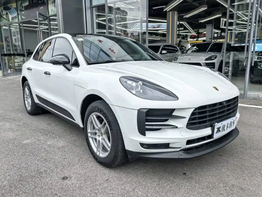 Porsche Macan 2018 Macan 2.0T — Фотографии автомобиля 2