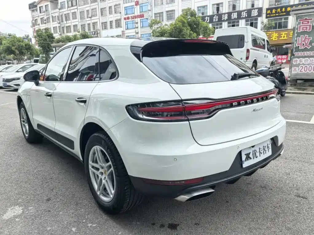 Porsche Macan 2018 Macan 2.0T — Фотографии автомобиля 9