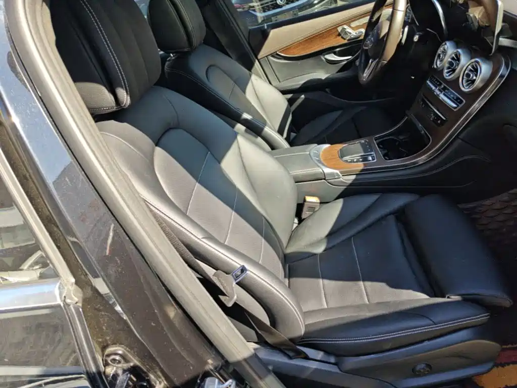 Mercedes-Benz GLC 2020 GLC 300 L 4MATIC Luxury — Фотографии автомобиля 25
