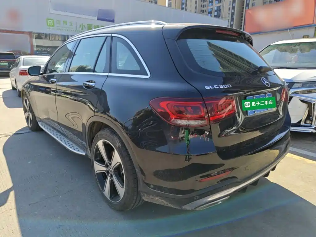 Mercedes-Benz GLC 2020 GLC 300 L 4MATIC Luxury — Фотографии автомобиля 5