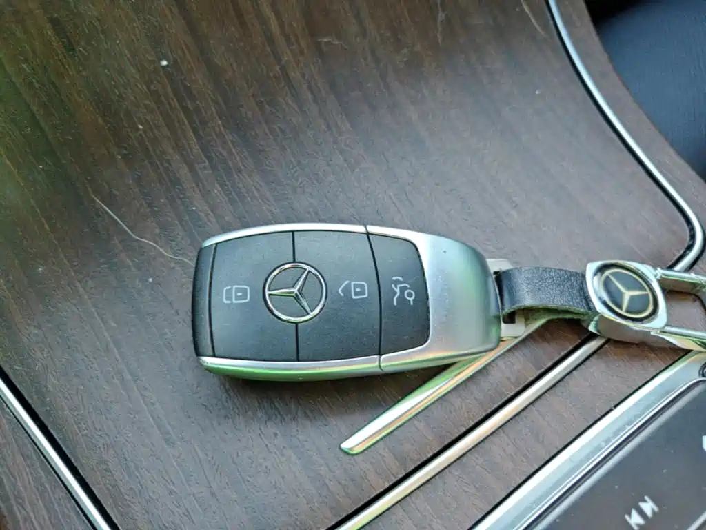 Mercedes-Benz GLC 2020 GLC 300 L 4MATIC Luxury — Фотографии автомобиля 9