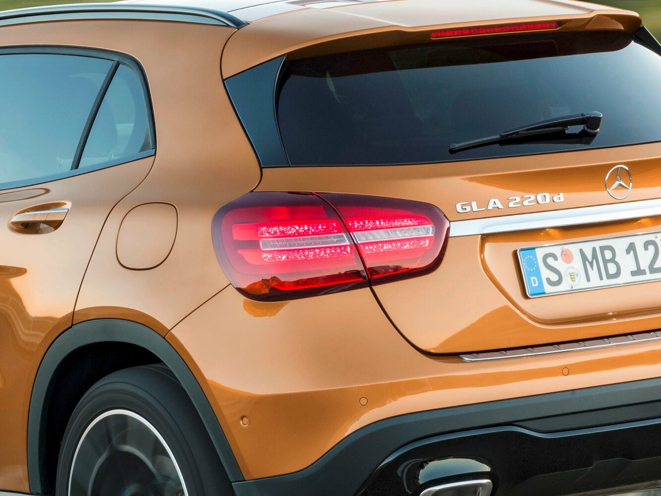 Mercedes-Benz GLA 2019 GLA 200 — Фотографии комплектации 13