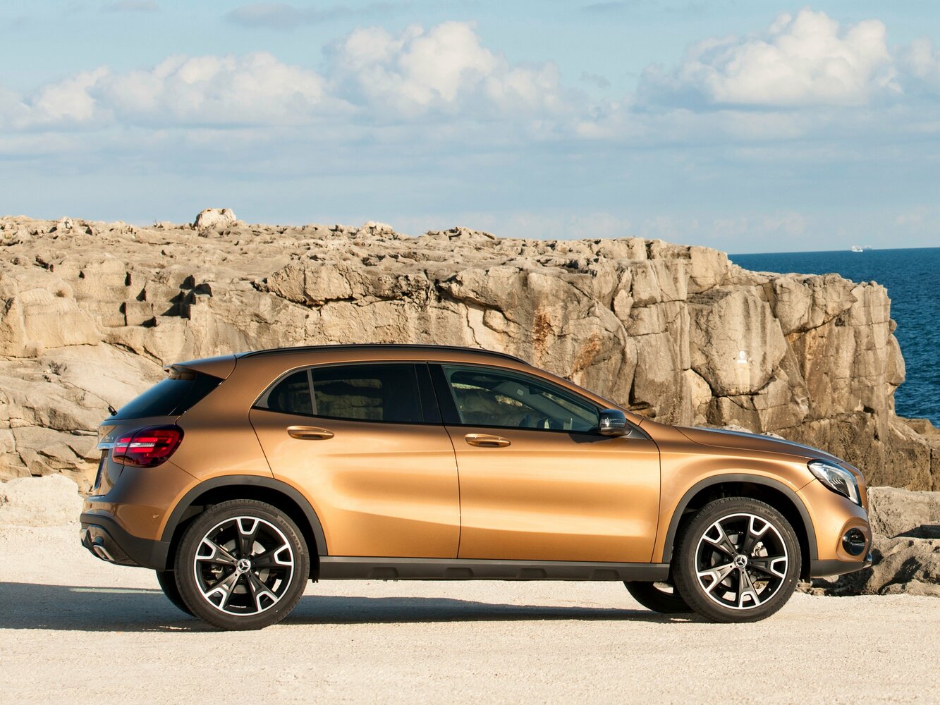 Mercedes-Benz GLA 2019 GLA 200 — Фотографии комплектации 3