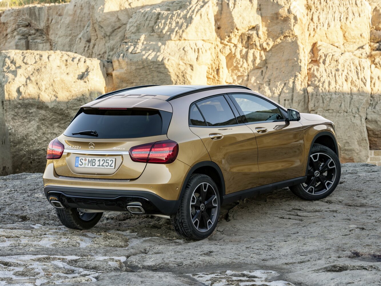 Mercedes-Benz GLA 2019 GLA 200 — Фотографии комплектации 5