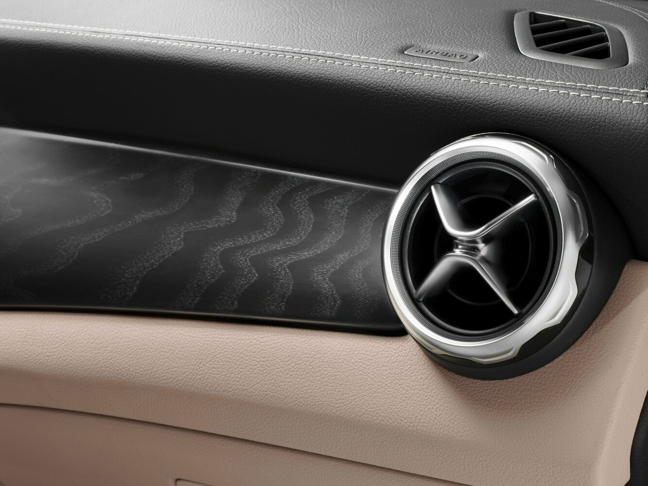 Mercedes-Benz GLA 2019 GLA 200 — Фотографии комплектации 7