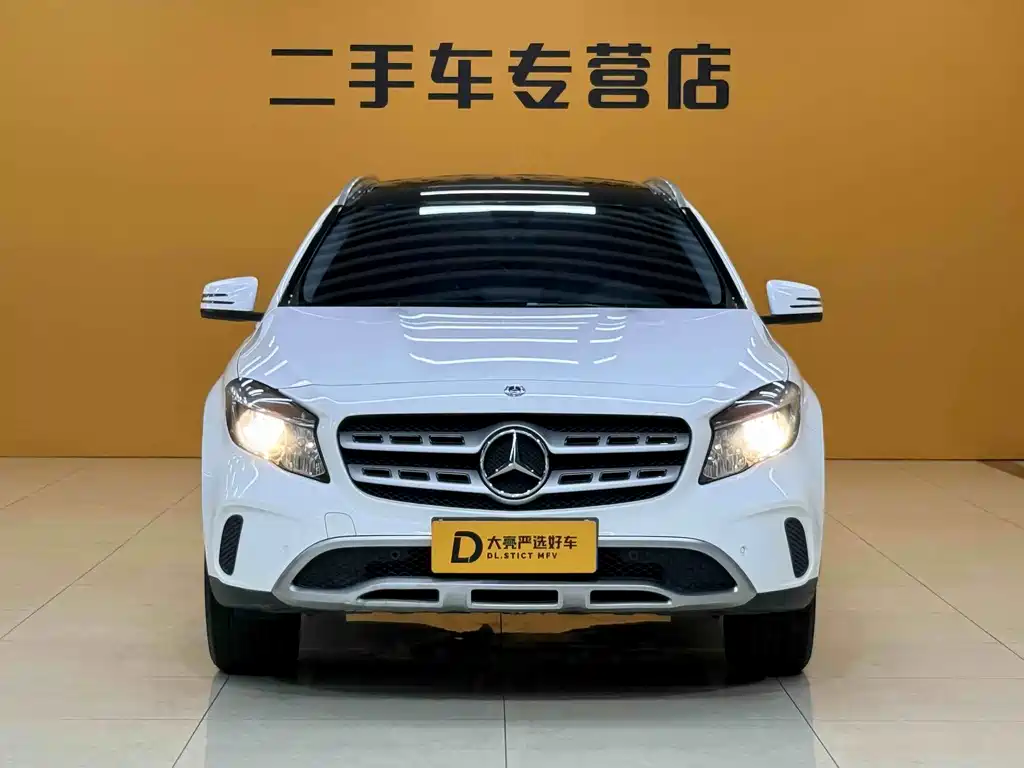 Mercedes-Benz GLA 2019 GLA 200 — Фотографии автомобиля 2