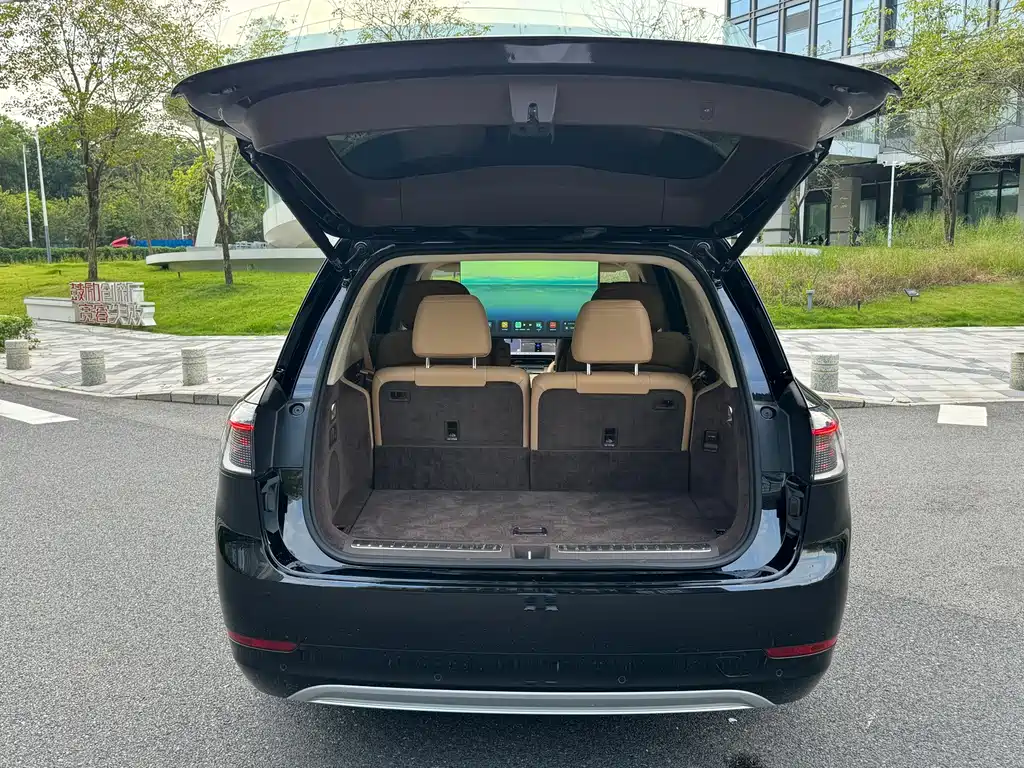 Aito M9 2025 Ultra 52kWh 6 мест (192 ） — Фотографии автомобиля 17