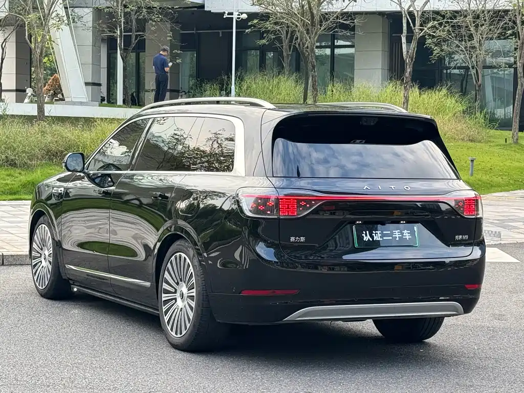 Aito M9 2025 Ultra 52kWh 6 мест (192 ） — Фотографии автомобиля 6