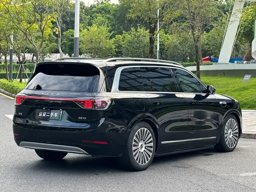 Aito M9 2025 Ultra 52kWh 6 мест (192 ） — Фотографии автомобиля 8