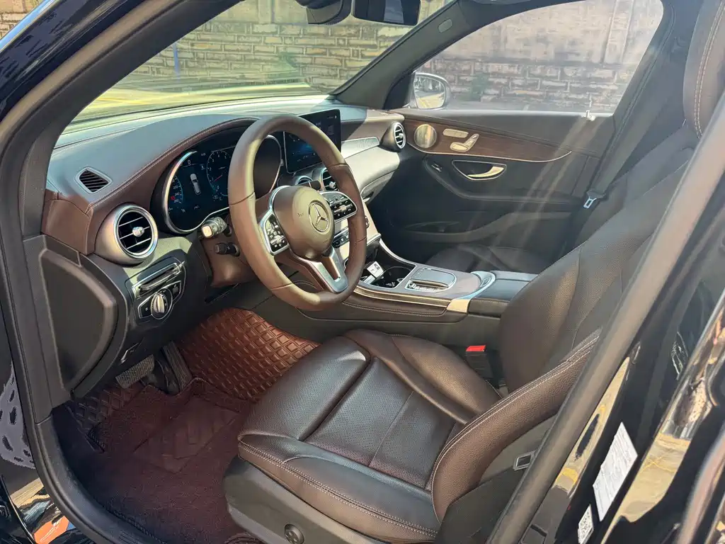 Mercedes-Benz GLC 2021 GLC 300 L 4MATIC — Фотографии автомобиля 4