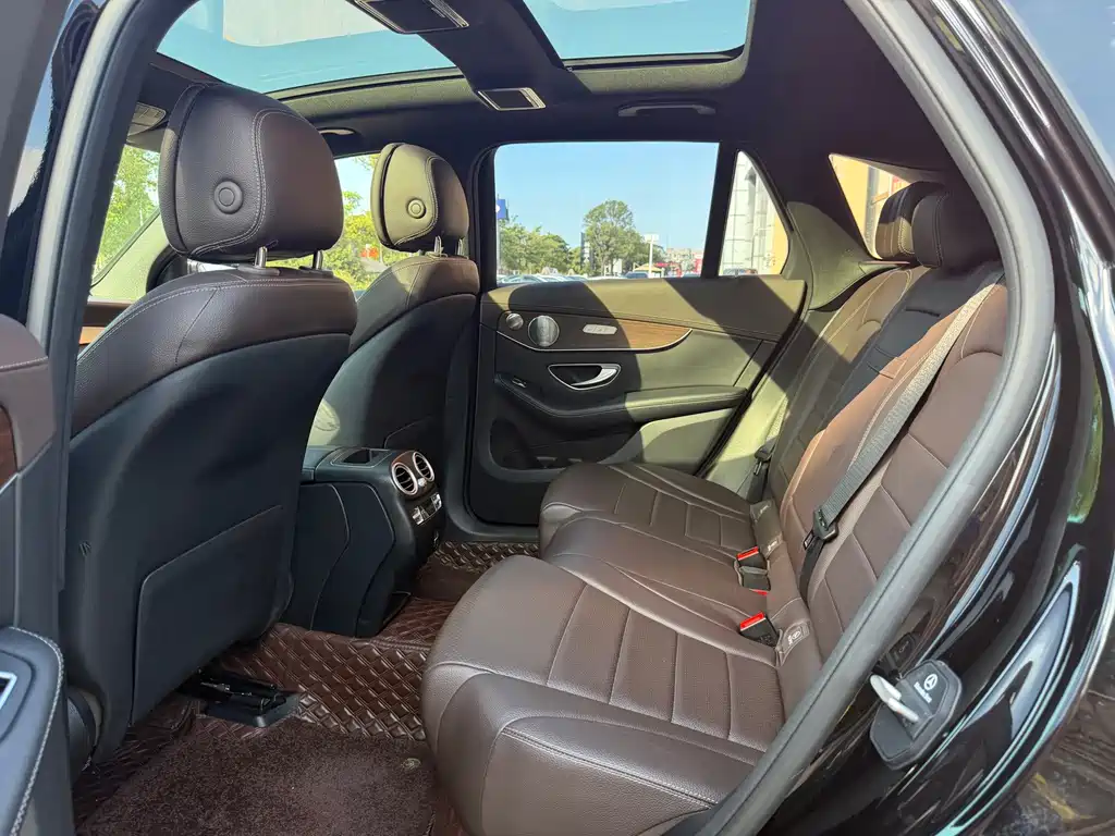 Mercedes-Benz GLC 2021 GLC 300 L 4MATIC — Фотографии автомобиля 6