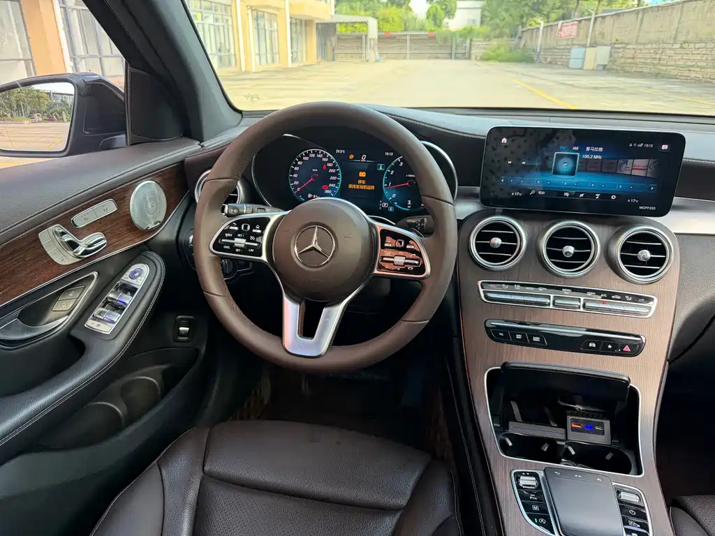 Mercedes-Benz GLC 2021 GLC 300 L 4MATIC — Фотографии автомобиля 7