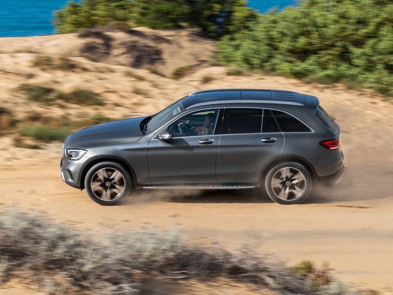 Mercedes-Benz GLC 2020 GLC 260 L 4MATIC Luxury — Фотографии комплектации 3