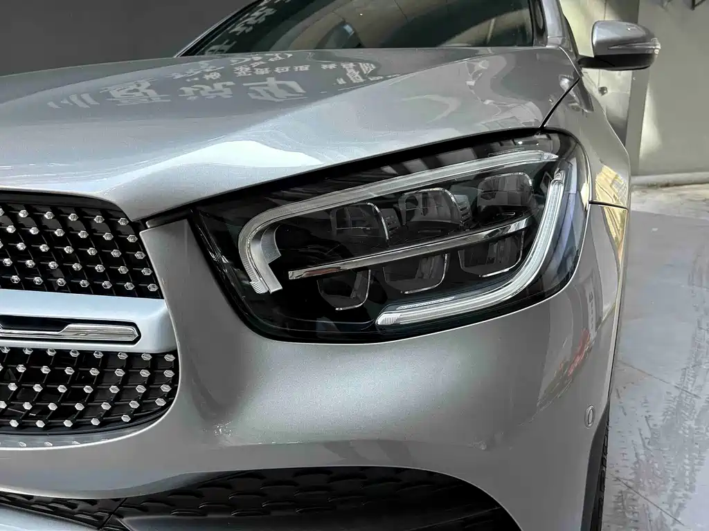 Mercedes-Benz GLC 2020 GLC 260 L 4MATIC Luxury — Фотографии автомобиля 2