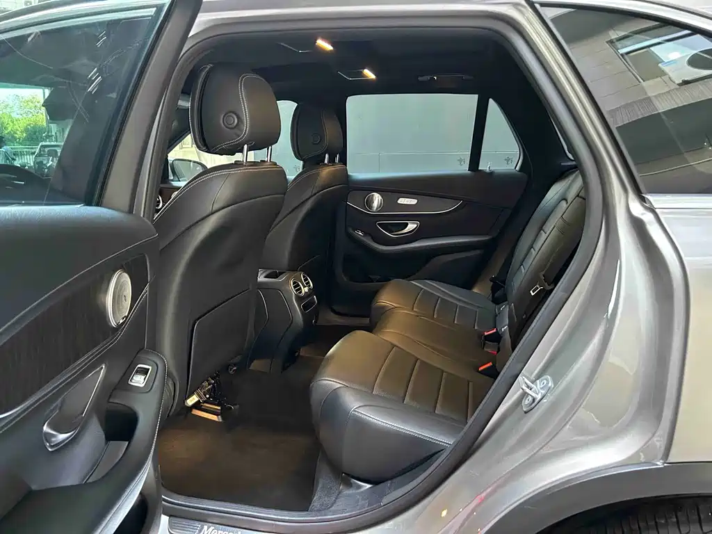 Mercedes-Benz GLC 2020 GLC 260 L 4MATIC Luxury — Фотографии автомобиля 5