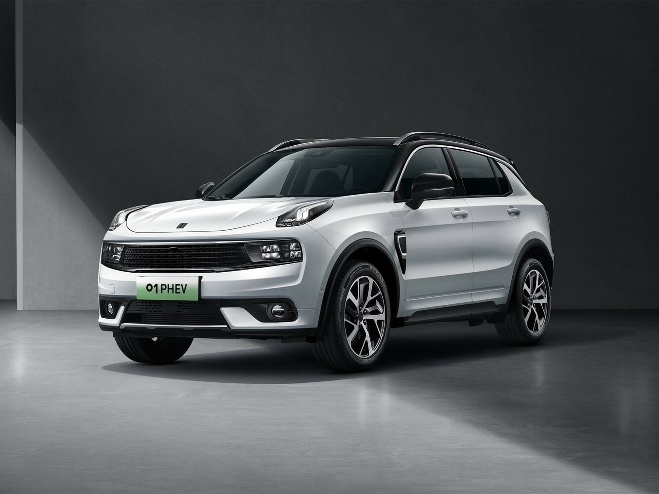Lynk & Co 01 2017 2.0T Pro — Фотографии комплектации 1