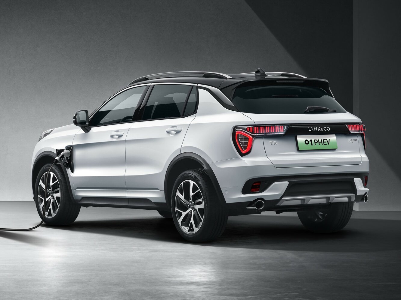 Lynk & Co 01 2017 2.0T Pro — Фотографии комплектации 5