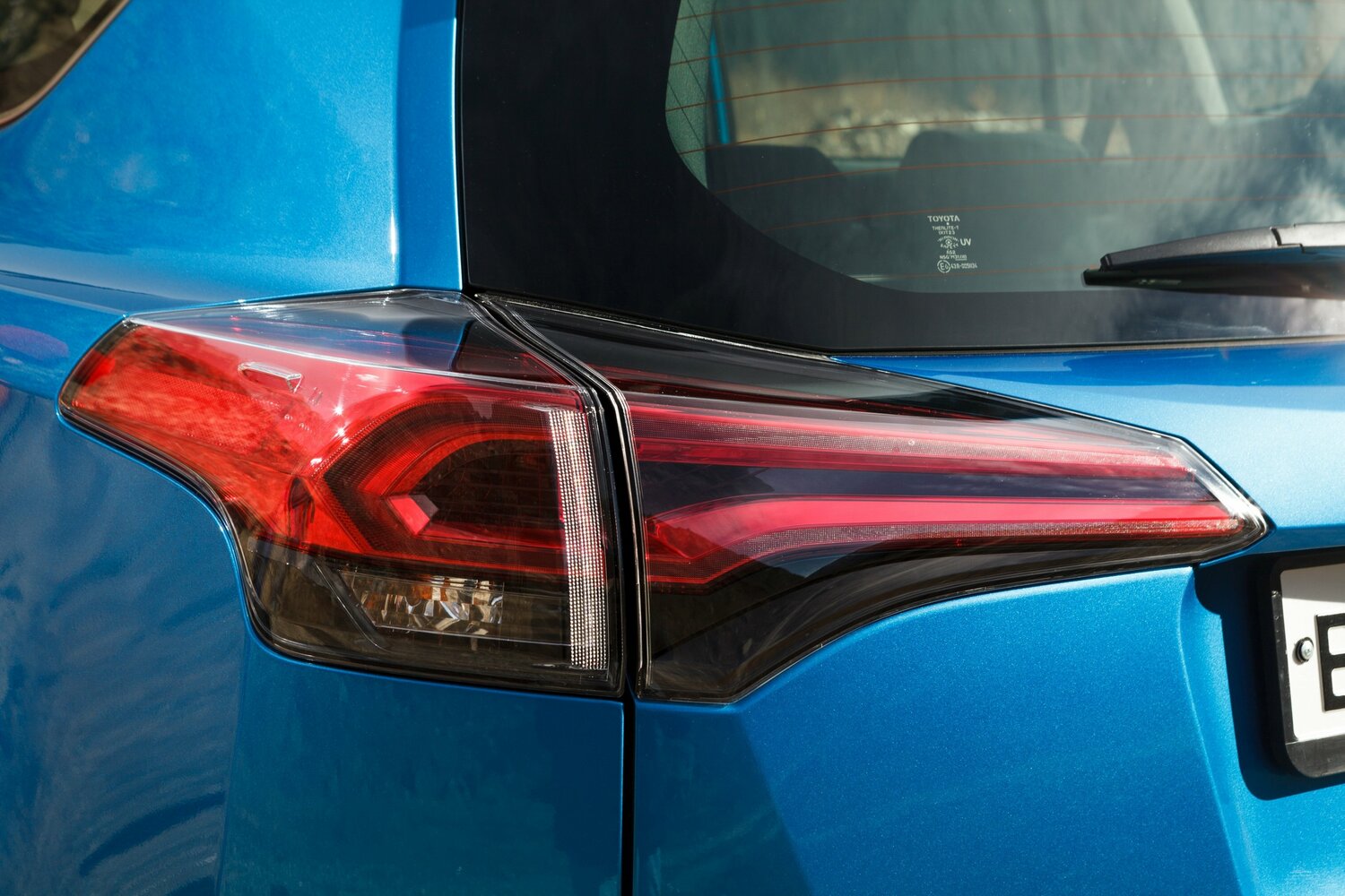 Toyota RAV4 2016 2.0L CVT V — Фотографии комплектации 18
