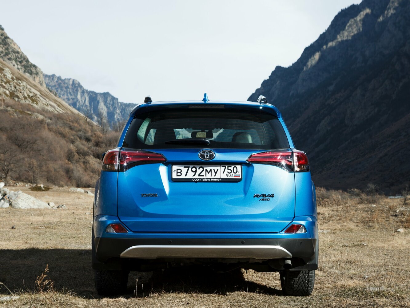 Toyota RAV4 2016 2.0L CVT V — Фотографии комплектации 4