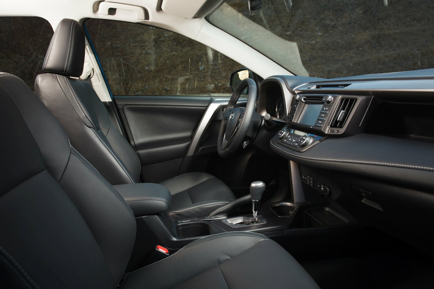 Toyota RAV4 2016 2.0L CVT V — Фотографии комплектации 6