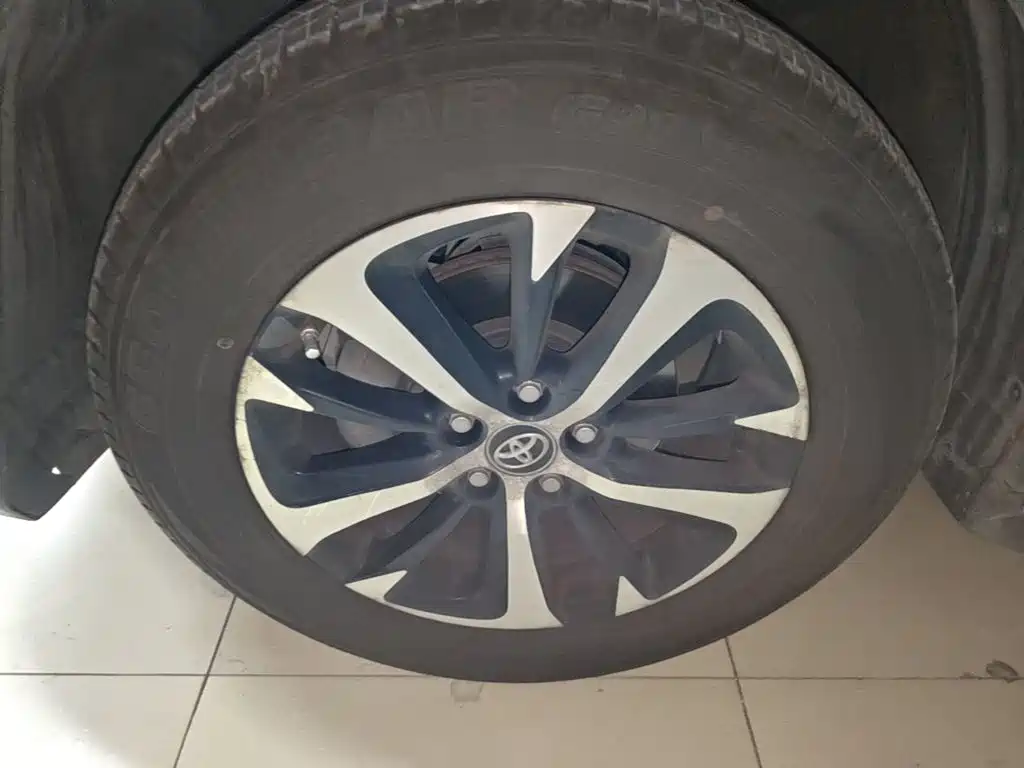 Toyota RAV4 2016 2.0L CVT V — Фотографии автомобиля 23
