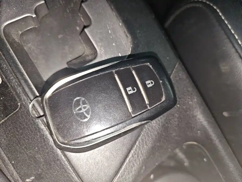 Toyota RAV4 2016 2.0L CVT V — Фотографии автомобиля 9