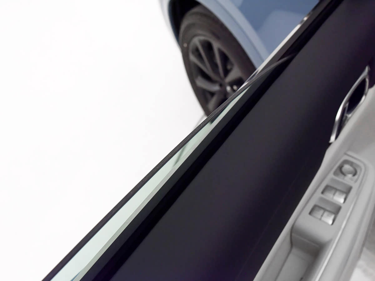Li Auto ONE 2021 6 мест — Фотографии комплектации 20