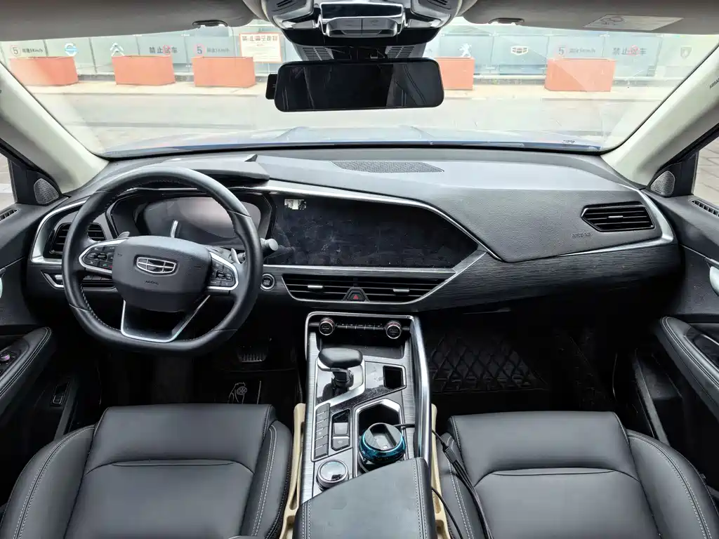 Geely Tugella 2019 350T — Фотографии автомобиля 9