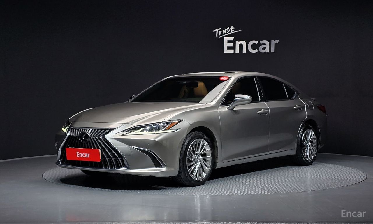 Lexus ES Luxury Plus