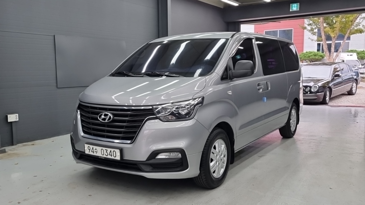 Hyundai Grand Starex Smart