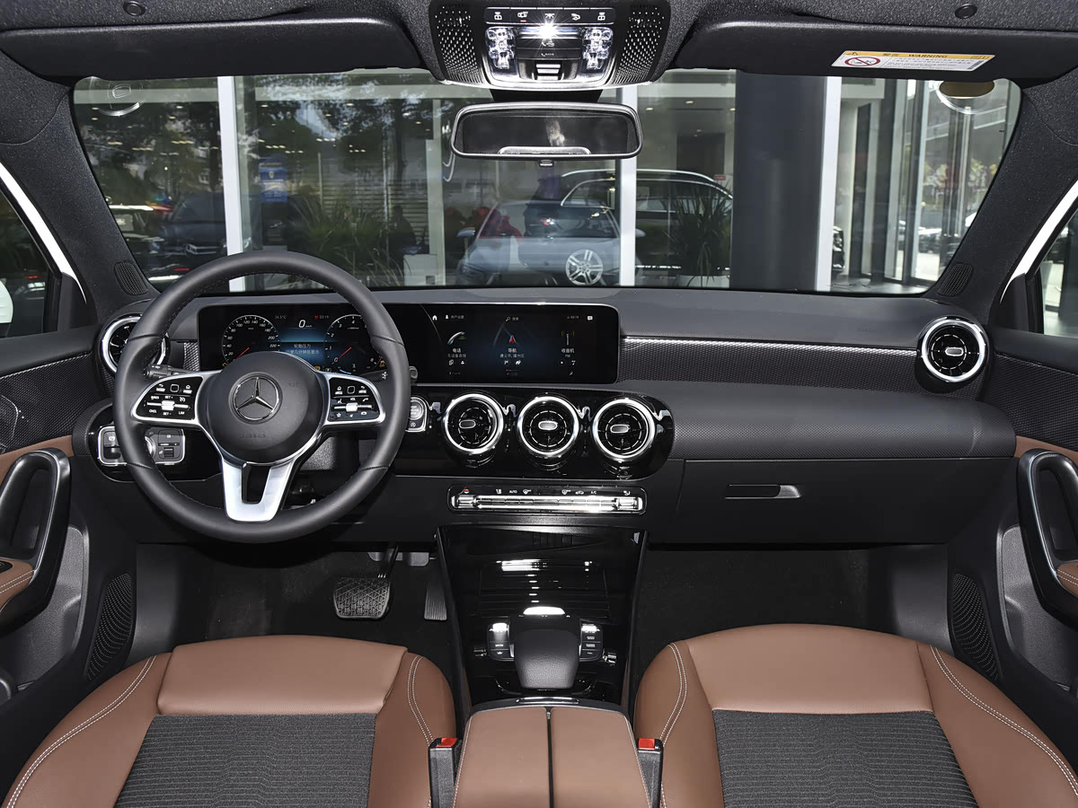 Mercedes-Benz A-Class A 2021 A 200 L Sport Fashion — Фотографии комплектации 10