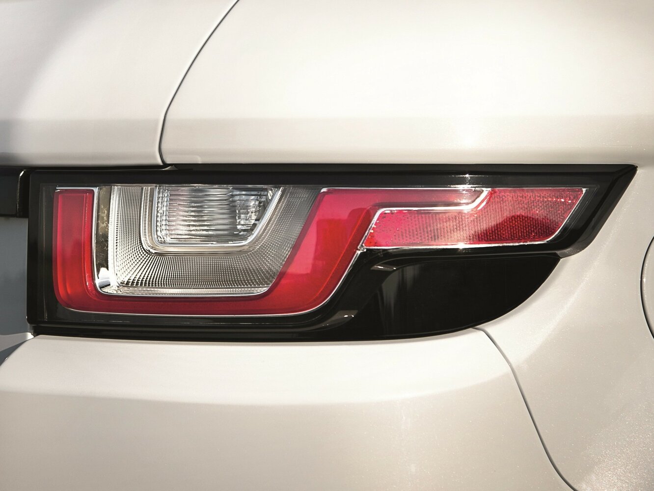 Land Rover Range Rover Evoque 2.2 SD4 — Фотографии комплектации 13