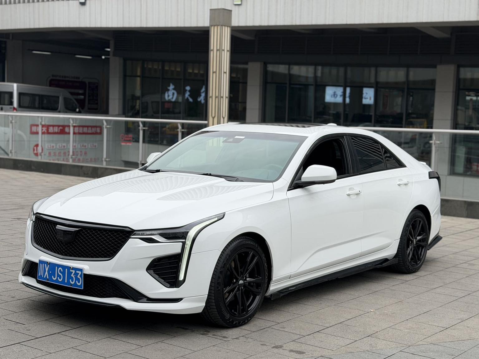 Cadillac CT4 2020 28T Fashion