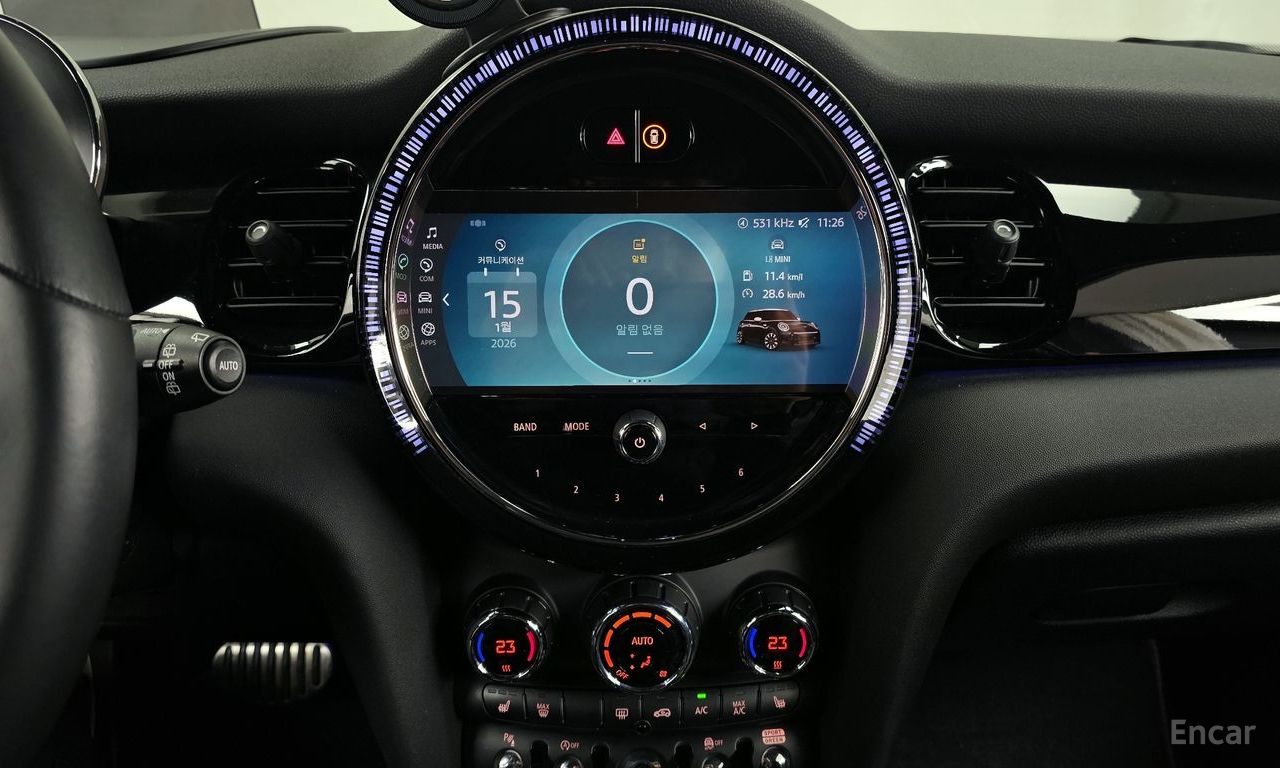 Mini COOPER JCW — Фотографии автомобиля 14