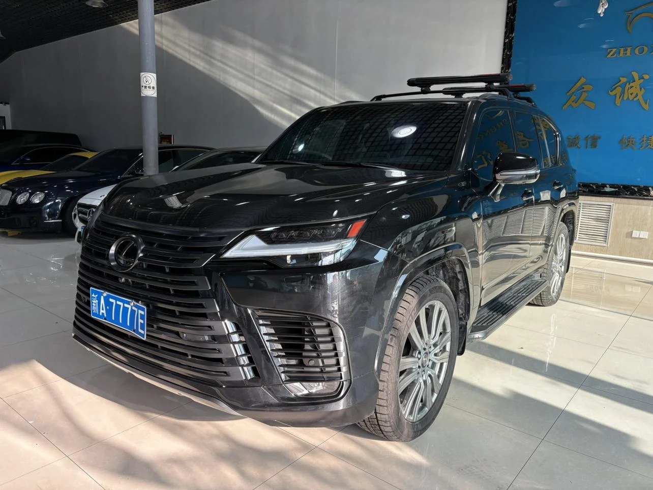 Lexus LX 2023 3.5L AT FWD 4 мест
