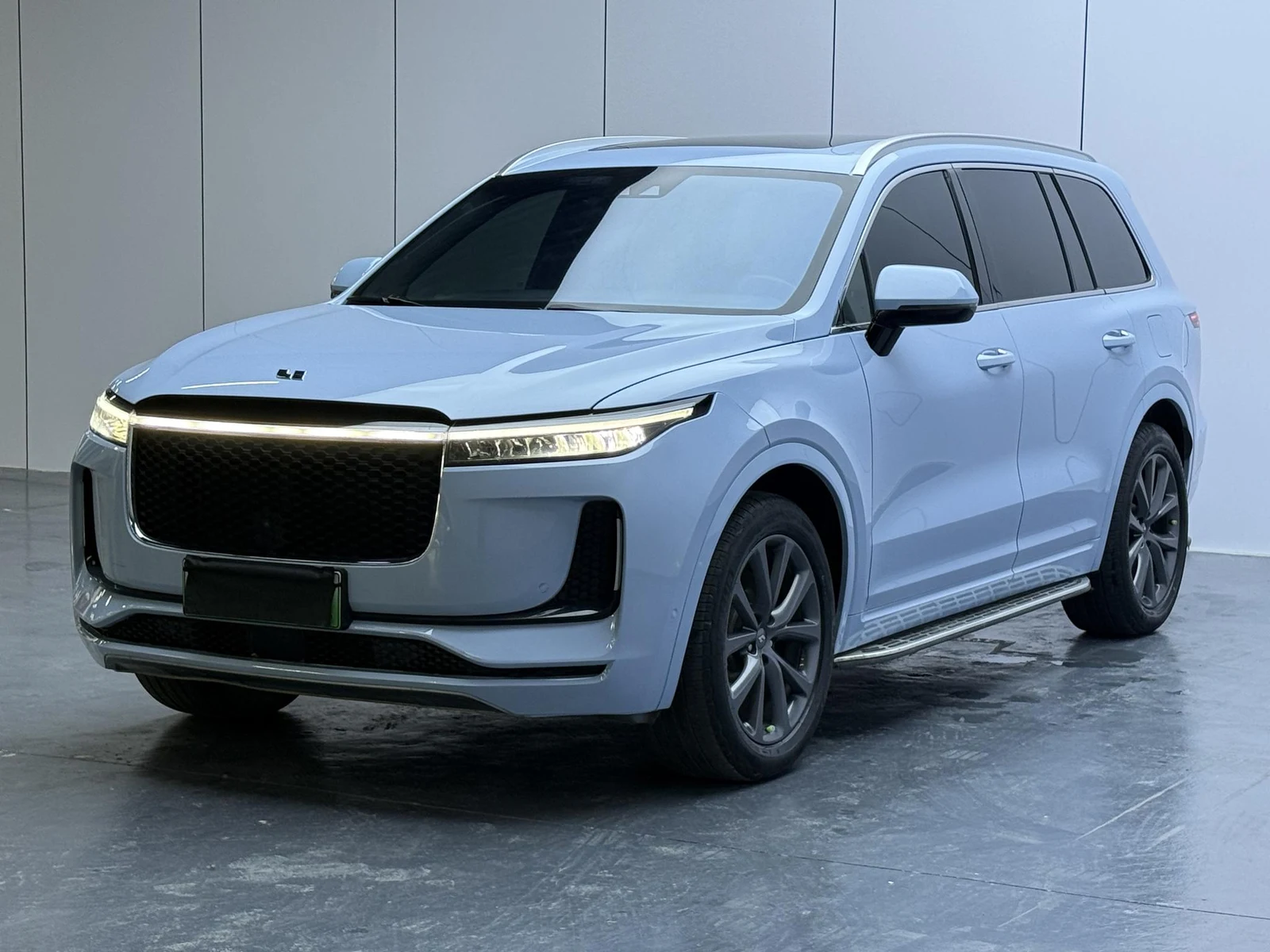 Li Auto ONE 2020 EREV 7 мест