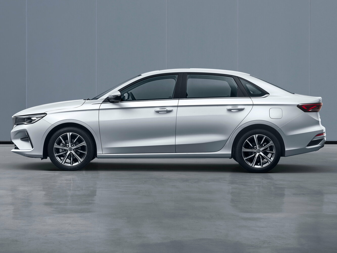Geely Emgrand 2022 4 1.5L CVT Flagship — Фотографии комплектации 3