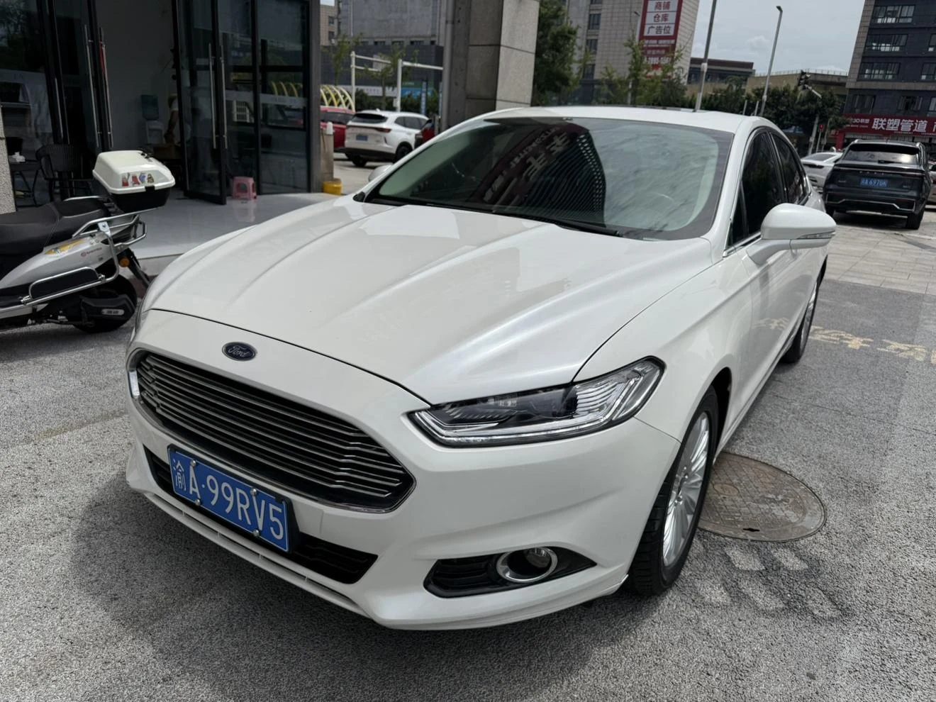 Ford Mondeo 2013 2.0L GTDi200 Fashion