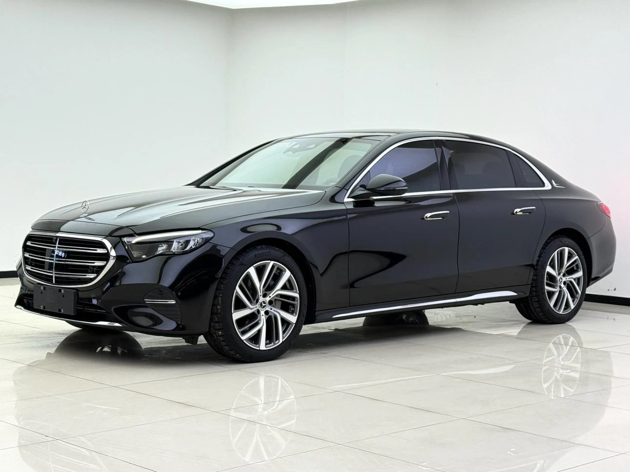 Mercedes-Benz E-Class E 2024 E 300 L Fashion