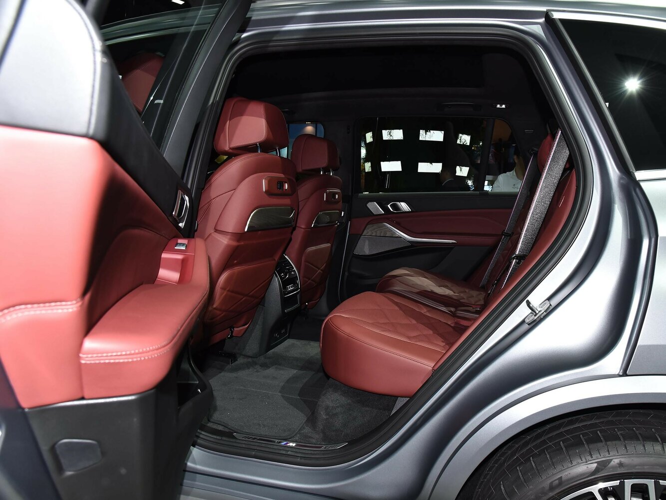BMW X5 2025 xDrive30Li Premium M Sport — Фотографии комплектации 6