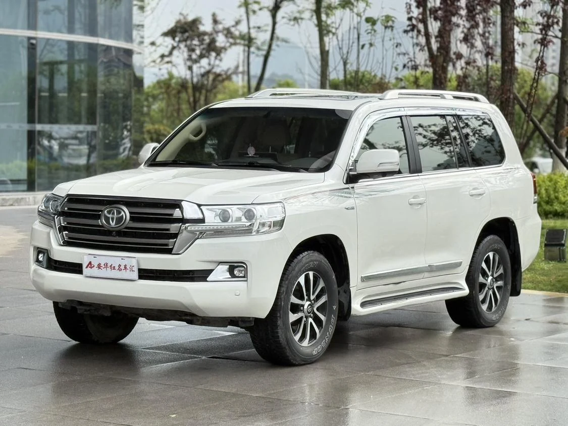 Toyota Land Cruiser 2017 5.7L