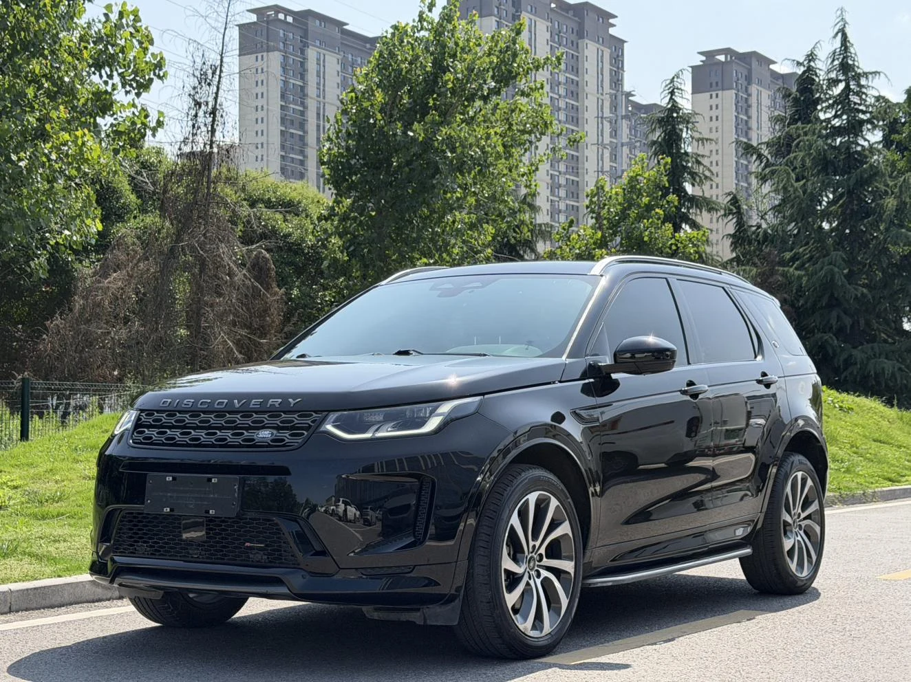 Land Rover Discovery Sport Sport 2022 249PS R-Dynamic S 5 мест