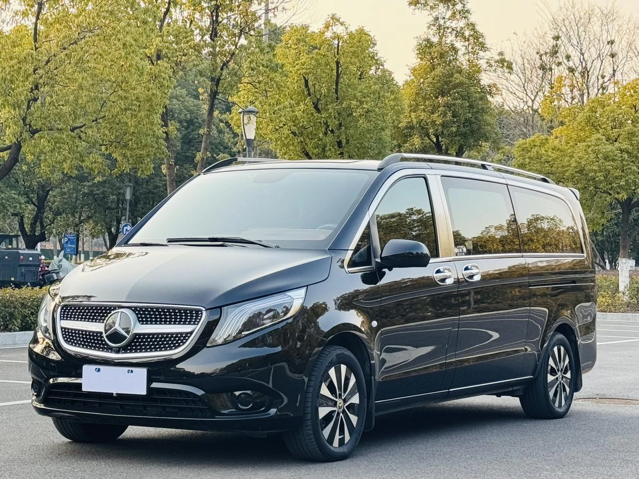 Mercedes-Benz Vito 2021 2.0T 7 мест