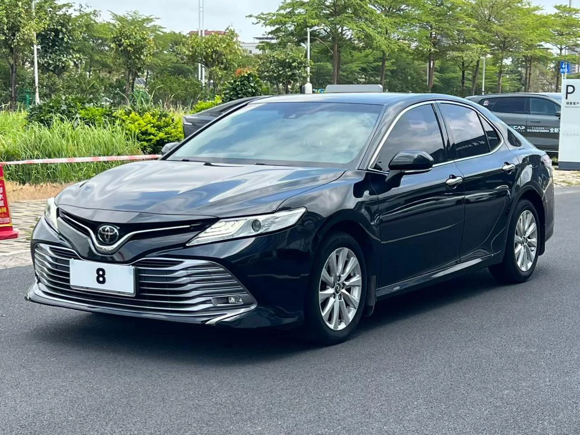 Toyota Camry 2019 2.0G Luxury VI