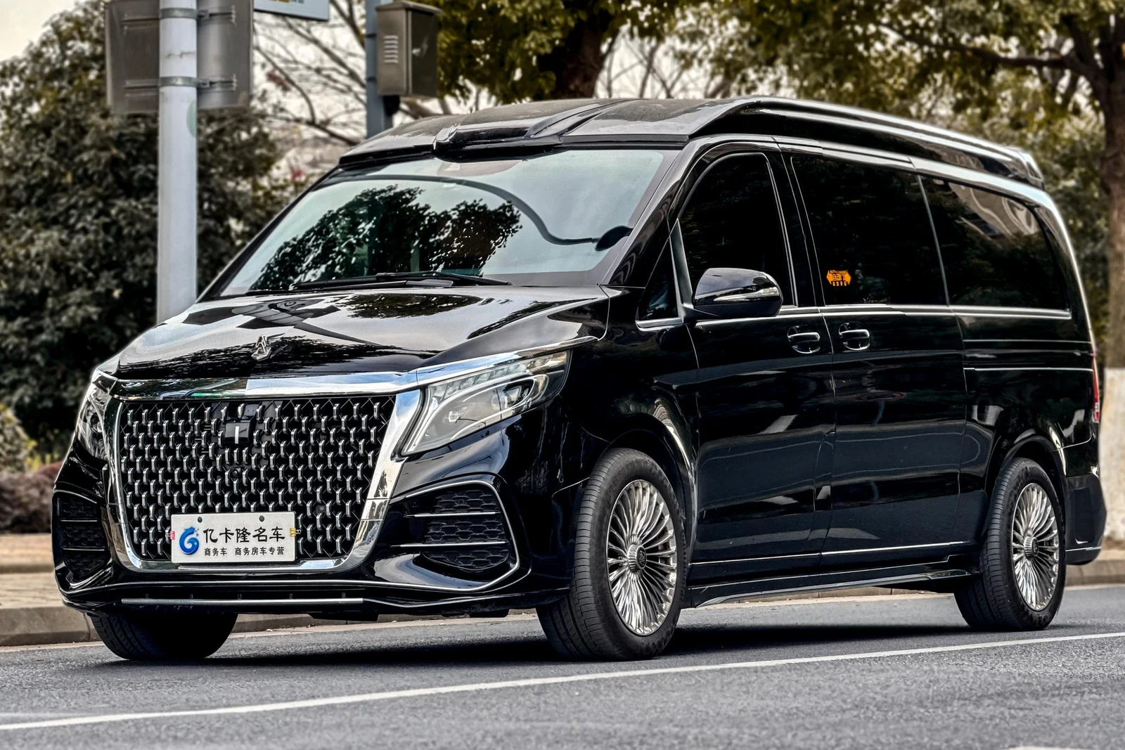 Mercedes-Benz V-Class 2022 2.0T AT FWD 7 мест