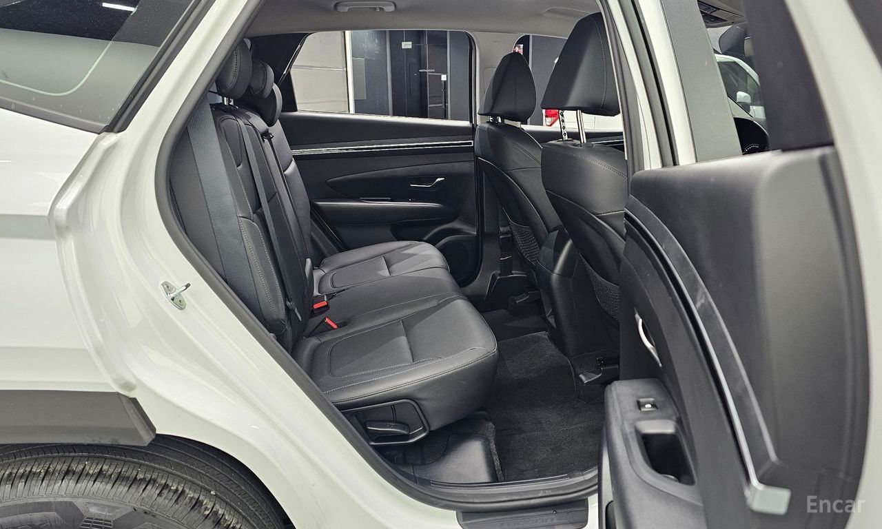 Hyundai Tucson Modern — Фотографии автомобиля 12