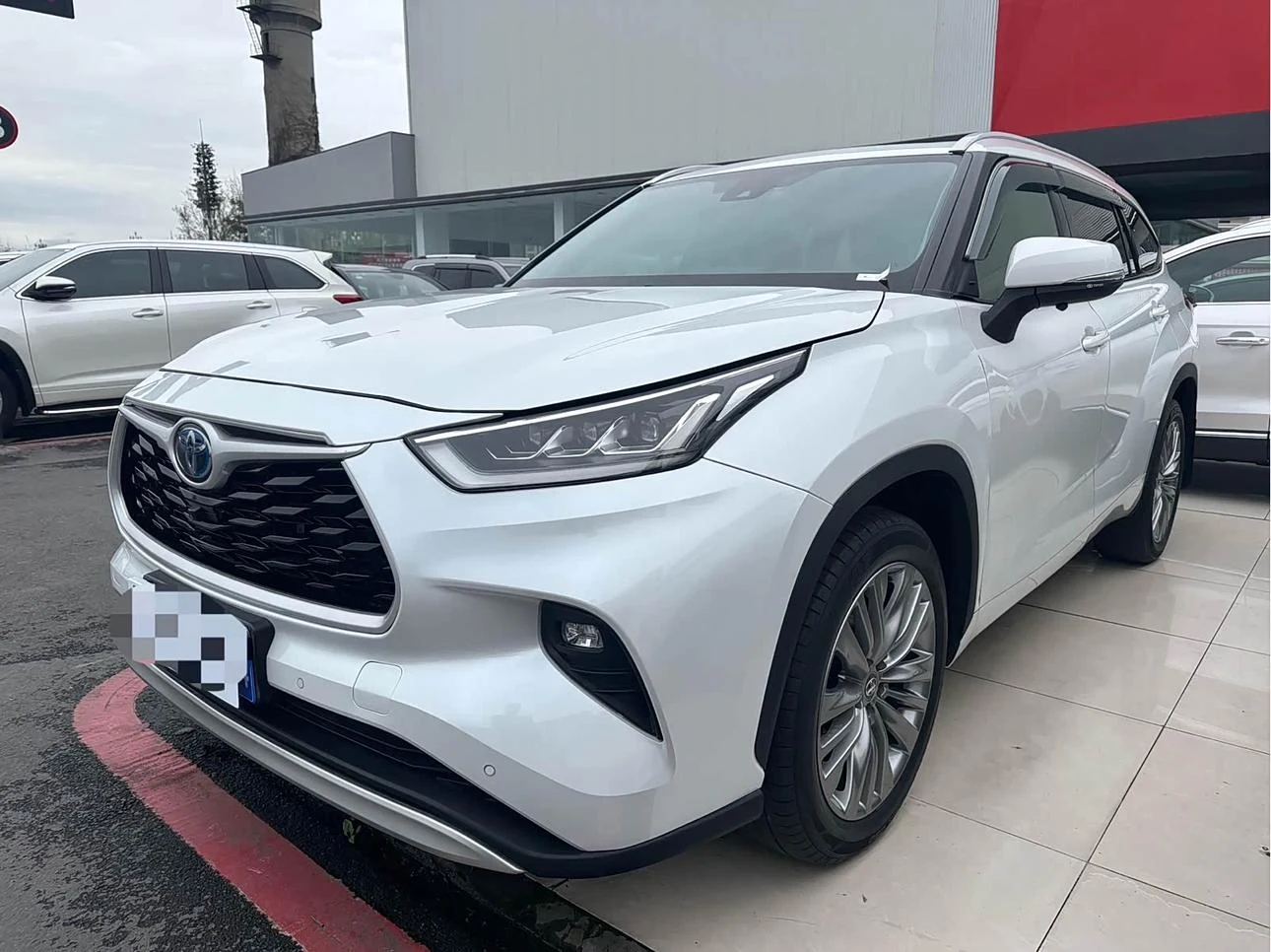 Toyota Highlander 2022 2.5L 4WD Luxury 7 мест